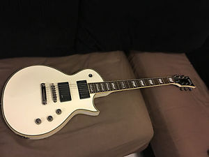 ESP LTD EC-401 White with hardcase