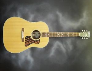 Gibson J-35 Dreadnought Antique Natural