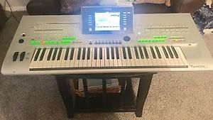 Yamaha Tyro 3 Professional 61 Key Arranger Keyboard - Great Condition-FREE Ship