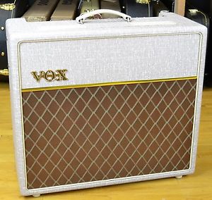 USED Vox AC15HW1 Guitar Amplifier (280)