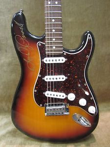1997 FENDER ROADHOUSE STRATOCASTER TEXAS SPECIALS SIGNED BY LEE ROY PARNELL!