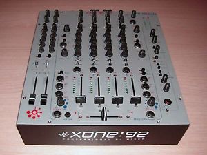 Mixer Allen & Heath Xone 92 versione silver.