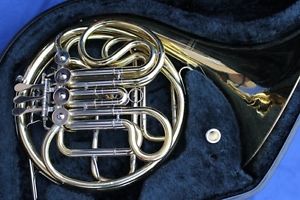 Waldhorn Waldhörner French Horn in F/Bb Yamaha YHR-567