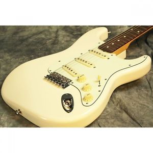 Fender / Japan Exclusive Classic 60s Stratocaster Vintage White F/S from Japan
