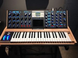 Moog Minimoog Voyager - Select Series Synthesizer