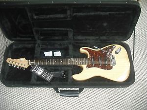 G&L Tribute S500,Natural Ash,Strat style by George and Leo. New old stock.+ Case