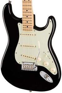 Fender American Pro Stratocaster, Maple Fingerboard - Black
