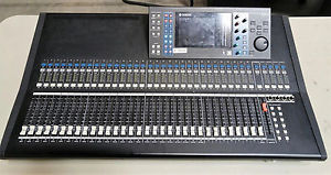 Yamaha LS9-32 Digital Mixing Console with Road Case