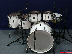 Mapex Black Panther "White Widow / Anika Nilles" Shellset  -  22,10,12,14,16"