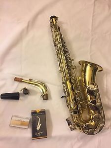 Yamaha YAS 23 - Alto Saxophone