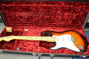 1994-1995 Fender American Standard StratoCaster Sunburst