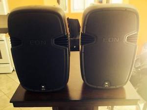 x2 JBL EON 515XT POWERED SPEAKERS