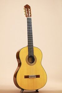 YAMAHA GC31 2003 Classical Guitar w/Hardcase FREE SHIPPING from Japan #R1259
