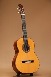 M.G.Contreras Concert Jacaranda 1980 w/Hardcase FREE SHIPPING from Japan #R125