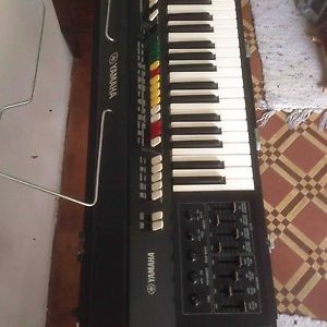 YAMAHA SY-2 (SHIPS FROM ITALY, CONTACT ME FOR EXACT SHIPPING PLEASE)