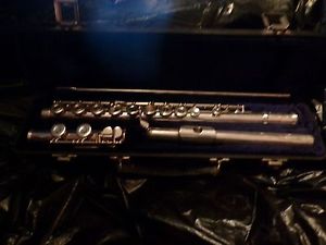 W.T. Armstrong 80 flute*Sterling silver*open hole*STERLING BODY AND HEAD nice!!