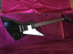 GIBSON GITARRE 76 EXPLORER  NAGELNEUmit Koffer