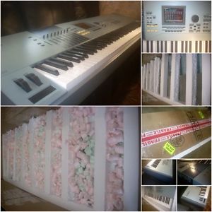 Yamaha Motif XS8 Synthesizer 88 key keyboard workstation