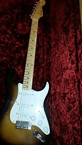 Fender American Vintage '56 Stratocaster, Maple - 2-Color Sunburst