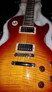 Gibson Les Paul Standard Heritage Cherry Sunburst Electric Guitar - Excellent