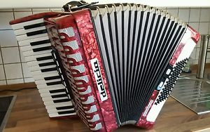 Akkordeon Delicia Arnaldo 23 ,Rot - NEUWERTIG!
