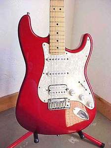 MINT 1997 FENDER Made in USA STRAT STRATOCASTER GUITAR Candy Apple Red w/ OHSC