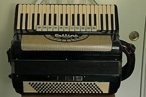 Piano Accordion "Cellini" 120 Bass