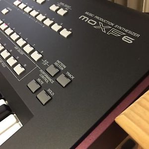 Yamaha MOXF6 in Bestzustand mit Garantie