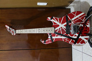 Kramer 5150 Eddie Van Halen Gutar (Replica) Red White Black Stripes