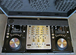 AMERICAN AUDIO Q-MX2 PRO MIXER AND 2 AMERICAN AUDIO CDI 500 CD PLAYERS USED MINT