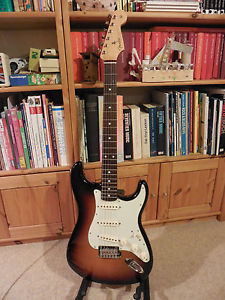Fender Classic Player 60s Stratocaster 3TS  69er Pickups   Wie neu !!!