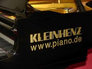 Klavier "Schimmel" 115 cm, schwarz poliert, leicht gebraucht