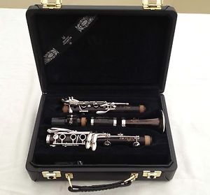 Buffet Crampon E13 Wooden Clarinet - with warranty