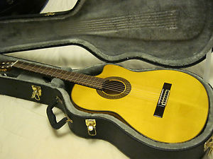 Yamaha Electrified Flamenco classical guitar - CGX171SCF Awesome