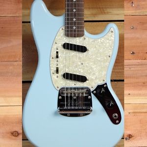 FENDER MUSTANG DAPHNE BLUE Made in Japan MIJ 65 Re-issue Guitar Clean!