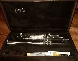 Bach Stradivarius 37 Trumpet Bb Silver 180S37 W/ Case & Mouthpiece Music