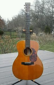 2008 Martin 000-28EC Eric Clapton Guitar with Hard Case in mint condition