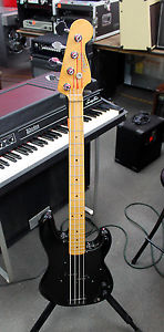 Fender Roger Waters Precision