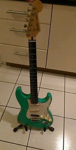 Fender Stratocaster made in japan surf green seymour duncan bridge pick up