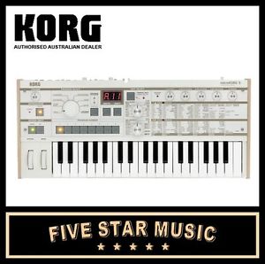 KORG MICROKORG S ANALOG MODELLING SYNTHESIZER AND VOCODER WHITE WITH SPEAKERS