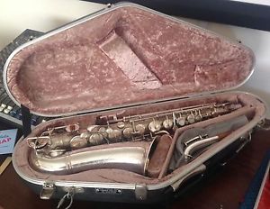 1938 Buescher True Tone Aristocrat Slant signature Alto Saxophone