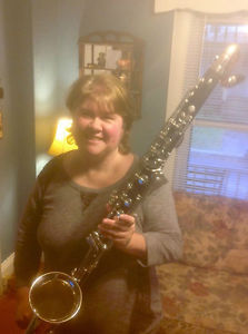 Beautiful Bass Clarinet matte black w/Selmer case