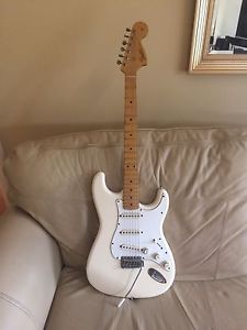 Fender Stratocaster 68 Reissue Hendrix Electric Guitar - Made in Japan