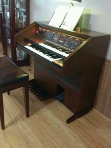 Lowrey organs used