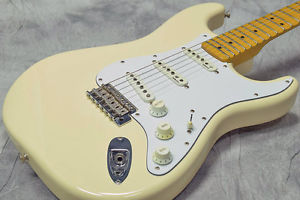 Fender Japan Stratocaster ST68-185YM YNGWIE MALMSTEEN VINTAGE WHITE