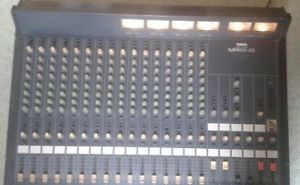 Vintage Yamaha Mixing Console MR 1642