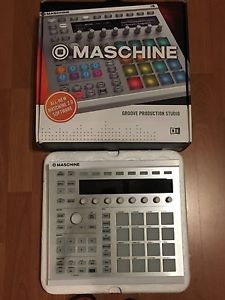 Native Instruments Maschine MK2 Groove Production Studio White NEW Open Box