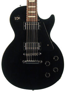Gibson Les Paul Studio E-gitarre, Glanz Ebenholz mit Etui (gebraucht)