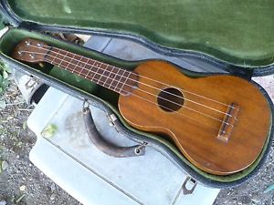 Vintage Martin 1K Soprano Ukulele with original hard case
