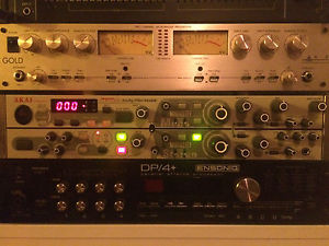 AKAI mfc42 - Analog Filter - LFO - Phaser - Distortion